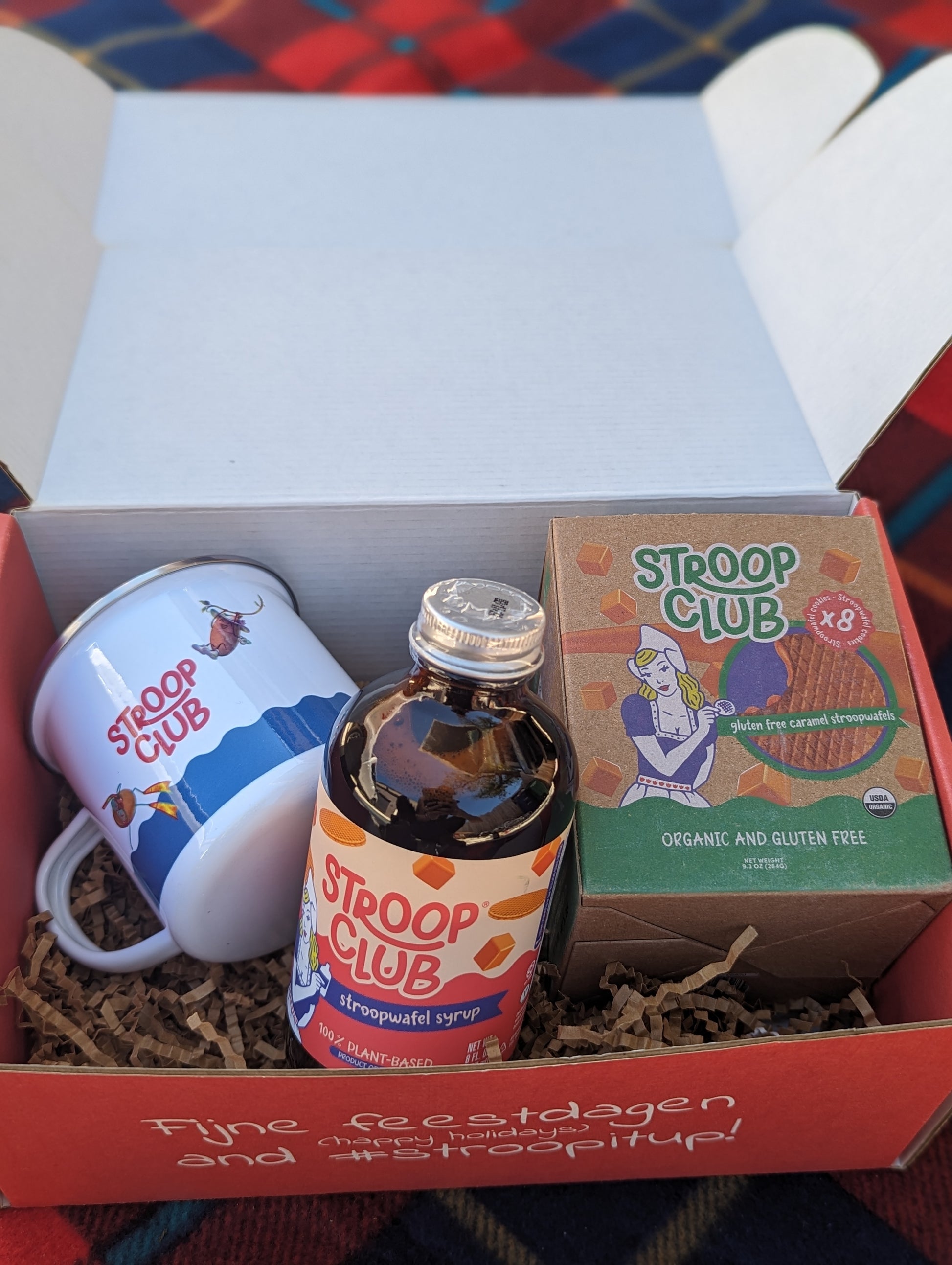 Photo of gluten free gift box with syrup and cup
